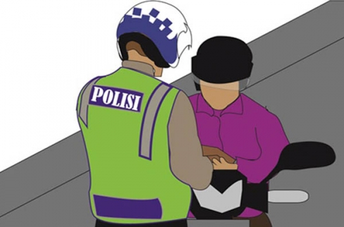 Distop Polisi, Cewek Rohil Ini Jatuhkan Sepeda Motor Lalu Kabur