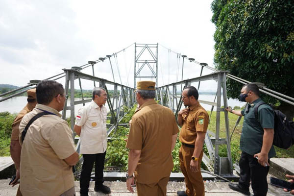 Jembatan Mangkrak di Salo Akan Diperbaiki, Gubri: Polanya Melalui Bantuan Keuangan