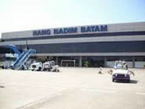 GoRiau Pesawat Terbakar di Bandara Batam, Penerbangan Dialihkan ke SSK II Pekanbaru