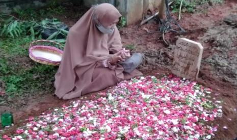 Ini Alasan Yusuf Mansur Makamkan Ustaz Maaher di Sebelah Ali Jaber di Pesantren Daarul Quran