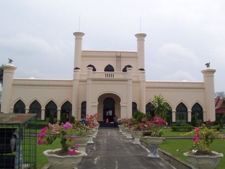 Siak: Mengunjungi Negeri Istana Warisan Kesultanan Siak Sri Indrapura