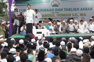 GoRiau Tausyiah di Masjid Al Musannif Deliserdang, Ustaz Abdul Somad Doakan Edy Rahmayadi