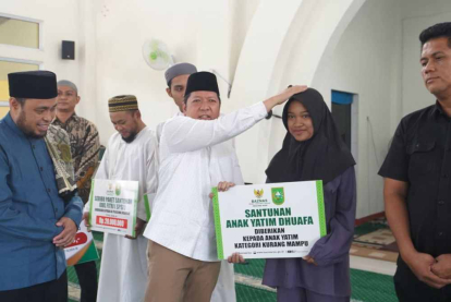 GoRiau Pemprov Riau Salurkan Ratusan Juta Rupiah Lewat Safari Ramadan di Marpoyan Damai Pekanbaru
