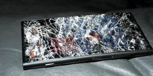 Dilindas Truk Seberat 24 ton, Nokia Lumia 920 Tetap Berfungsi