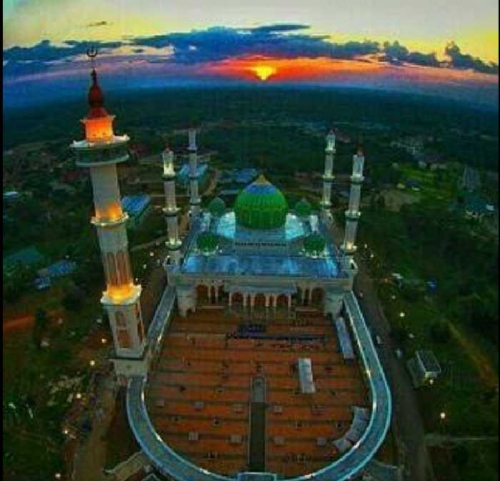 Pada Musim Libur, 10 Ribu Wisatawan Religi Kunjungi Masjid Agung Madani Rokan Hulu