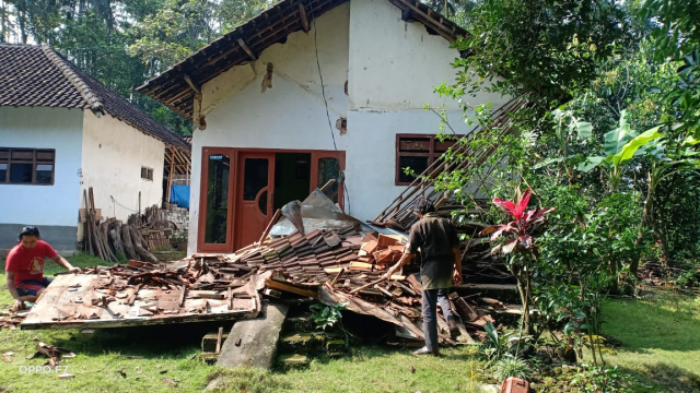 Gempa 6,1 SR, Lebih dari 300 Rumah Rusak di Beberapa Wilayah Provinsi Jatim