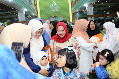 Bupati dan Wakil Bupati Bengkalis Solat Ied di Masjid Istiqomah