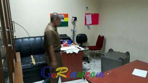 Kantor Sektretariat BKP2D Pelalawan Dibobol Maling, Dua Unit TV Raib