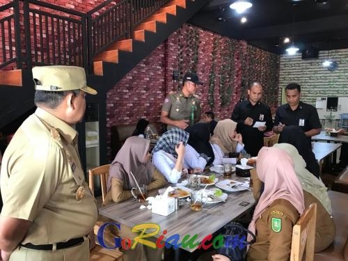DPRD Riau Minta Pemprov Berikan Sanksi Tegas Bagi ASN yang Tidak Disiplin di Hari Pertama Kerja