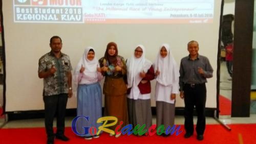 Dukung Pelajar di Riau jadi <i>Enterpreneur</i> Muda, Capella Honda Gelar AHM <i>Best Student</i> 2018