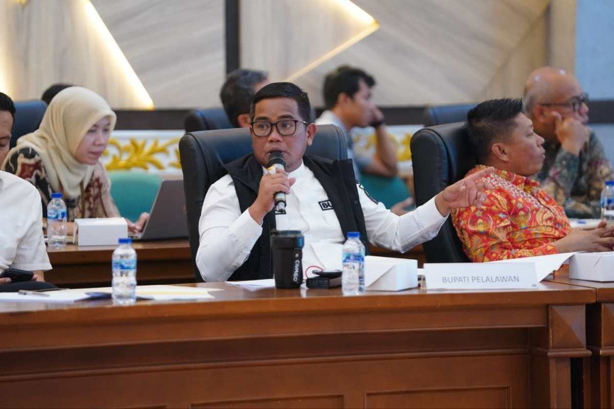 Tujuh Pabrik Sawit Mengitari TNTN, Penertiban dan Pendataan Warga Jalan di Tempat