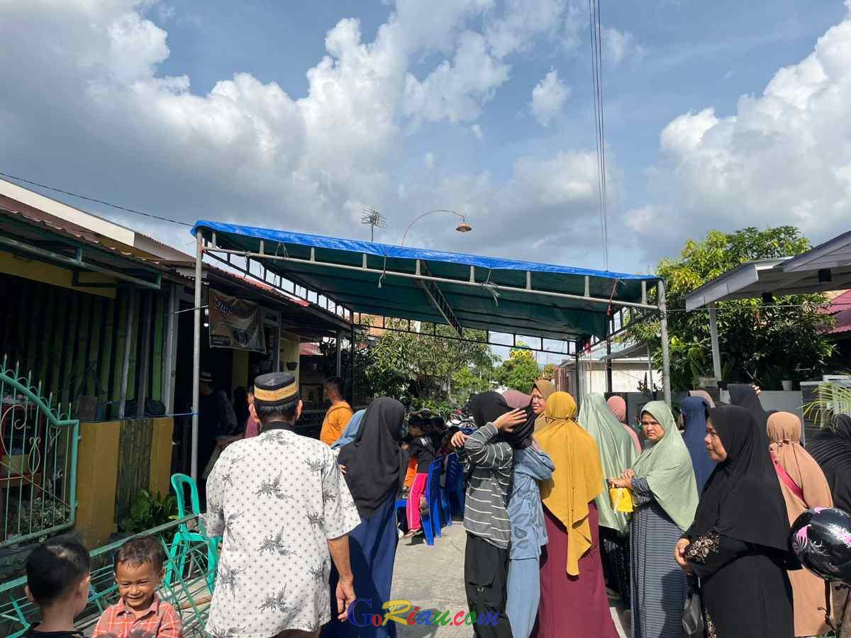 Jadi Korban Tabrakan Beruntun di Adi Sucipto Pekanbaru, Driver Grab Tinggalkan Istri dan 3 Anak Perempuan