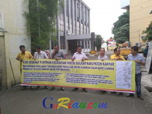 Datangi DPP Golkar di Jakarta, Perwakilan 17 PK Kampar Serahkan Surat Dukungan Zulfan Hamid sebagai Cabup Kampar