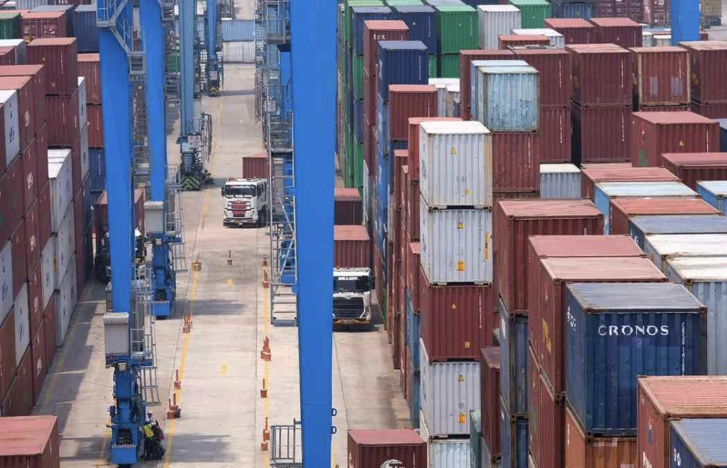 Ketegangan Selat Hormuz Tak Mempan, Ekspor Komponen Elektronik Kerek Perdagangan Dunia