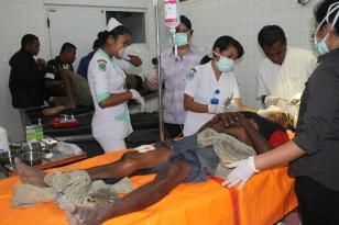 Pria Mabuk Ini Bacok Istri dan Adik Ipar di Kuburan
