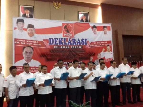 Dipimpin Syamsuar, Kepala Daerah se-Riau Deklarasi Dukung Jokowi 2 Periode
