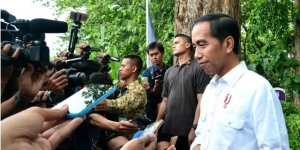 GoRiau Jokowi Lupa Bayar Kemeja Batik yang Dibeli di Bogor, Begini Ceritanya