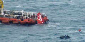 GoRiau Suara Ping Black Box AirAsia Diduga Berada di Badan Pesawat