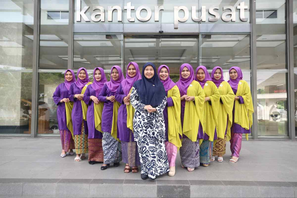 Dukung Pelestarian Budaya Melayu, DWP BRK Syariah Ikuti Tari Zapin Masal