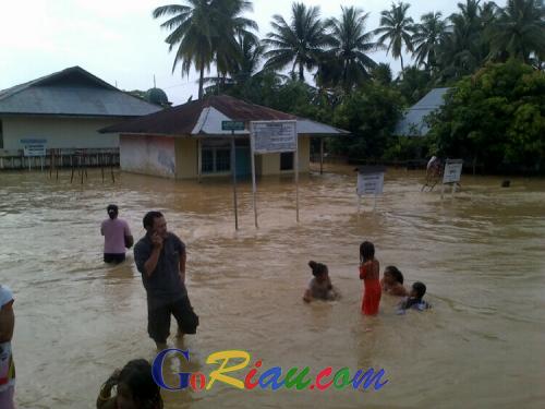 Korban Banjir di Kuansing Capai 10.652 KK