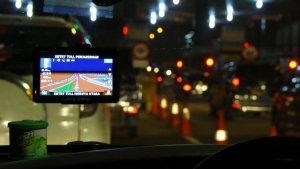 GoRiau Gunakan GPS Saat Mengemudi Didenda Rp750 Ribu atau Dikurung 3 Bulan, Ini Pasal yang Mengaturnya
