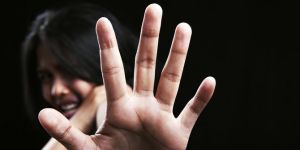 GoRiau Gara-gara Tagih Utang Rp 300 Ribu, Wanita di Bukitraya Pekanbaru Ini Malah Diseret di Lantai