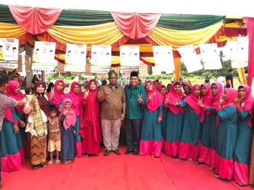 LE Sampaikan Tiga Komitmen di Hadapan Warga Kubu