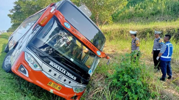 Bus Rosalia Kecelakaan di Tol, 7 Tewas, 15 Luka-luka