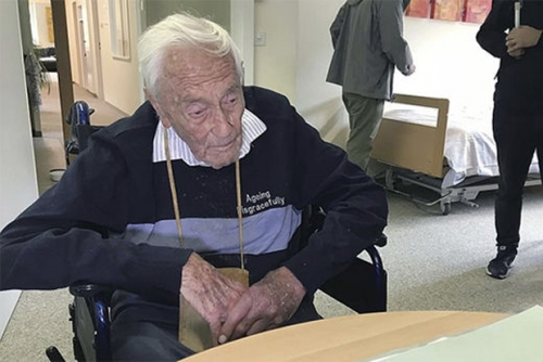 Tidak Sakit, Tapi Bosan Hidup, Ilmuwan Asal Australia Berusia 104 Tahun Bunuh Diri dengan Bantuan Medis