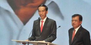GoRiau Pakai Jas Saat Debat, Jokowi Ingin Terlihat Seperti Presiden