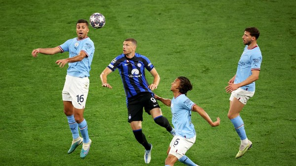 Babak Pertama Liga Champions: Man City vs Inter Masih 0-0