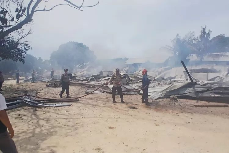Sengketa Lahan Memanas, Pos dan Rumah Karyawan PT SSL Dibakar