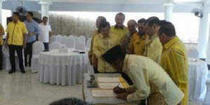 GoRiau Kesepakatan Tahap Dua, Dua Kubu Golkar Usung Satu Nama di Pilkada Serentak
