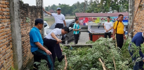 Jelang Festival Pacu Jalur 2019, Mursini Bersihkan Kota Telukkuantan
