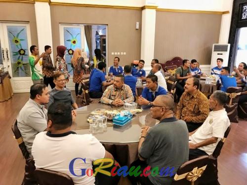 Terima Tim Sepak Takraw Kelantan dan Sumut, Wagubri: Mari Kita Dukung Olahraga di Riau