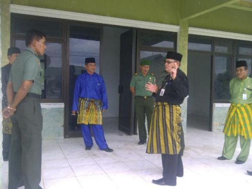 Danrem Tinjau Markas Kodim di Bantan, Kaca Banyak Pecah, Listrik dan Air Belum Ada