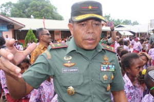 GoRiau 2 Kelompok Nelayan Bentrok di Timika, Anggota TNI Luka Parah karena Dibacok dan Ditombak, Kedua Kakinya Lumpuh