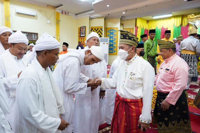 Gubernur Riau Ajak Masyarakat Jaga Marwah Melayu