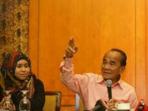 GoRiau Gubernur Riau Annas Maamun Gugat Balik WW Atas Tuduhan Pemerasan