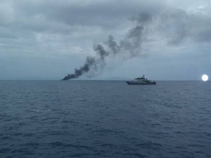GoRiau Terbakar, KRI Rencong-622 Tenggelam di Perairan Sorong