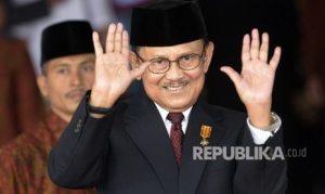 GoRiau BJ Habibie, Ilmuan Berotak Jerman Berhati Makkah, Padukan Iptek dengaan Imtaq