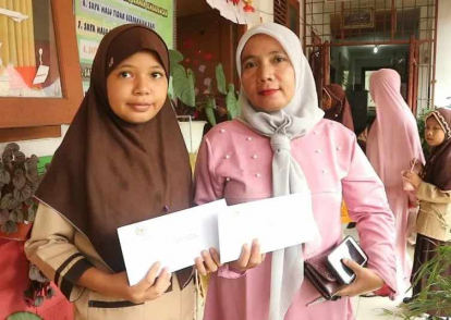 GoRiau Ribuan Pelajar Sumatera Barat Terima Beasiswa PIP dari Puan Maharani