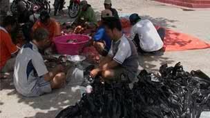 BPOM Ingatkan Bahaya Pakai Tas Plastik Hitam untuk Daging Kurban, Ini Alasannya