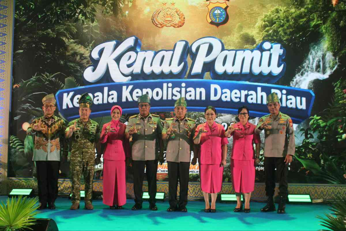Kapolda Riau Resmi Berganti, Komjen Herry Heryawan Titip Pesan Jaga Gajah Sumatera