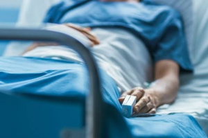 Ditusuk Suami Berkali-kali, Wanita Hamil Tua ke Rumah Sakit Sendirian dalam Kondisi Berdarah-darah