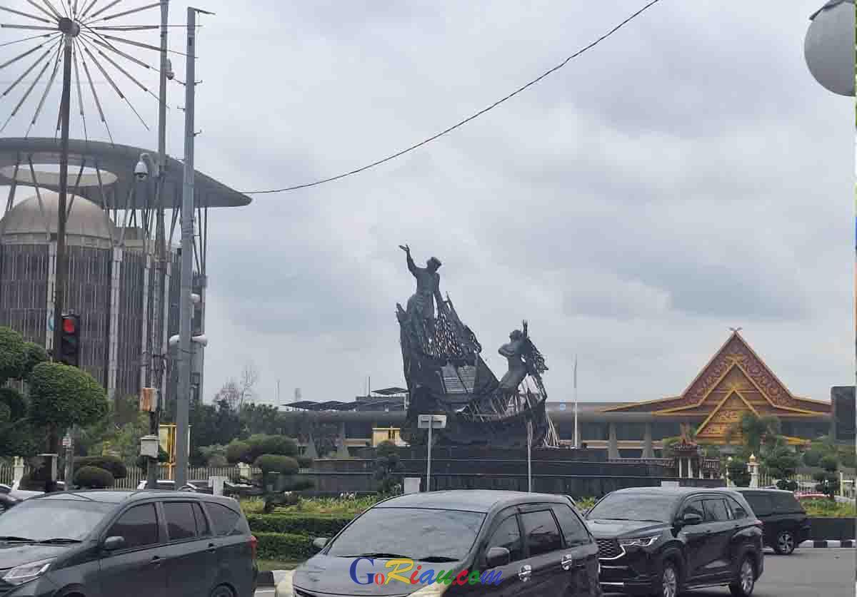 Tugu Zapin Muram, Ikon Budaya Pekanbaru Terancam Kehilangan Makna