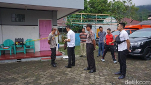 GoRiau Pasangan Bukan Suami Istri Tewas Berhimpitan dalam Kamar Hotel