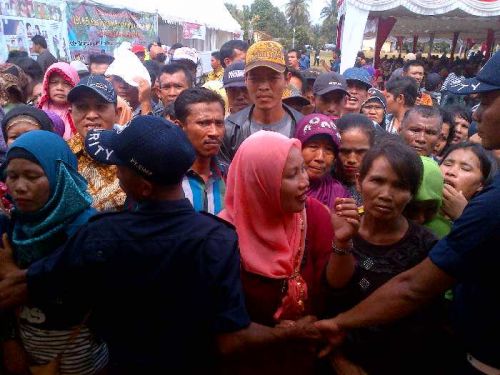 Warga Antusias Ikuti Pengobatan Gratis TNI Manunggal di Baganbatu