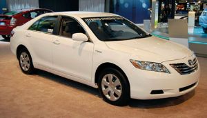 GoRiau Toyota Tarik 112.500 Mobil, Termasuk Camry, Ini Masalahnya