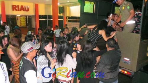26 Wanita Pemandu Karaoke Terjaring Razia Polda Riau dan Satpol PP di Tempat Hiburan Malam Pekanbaru